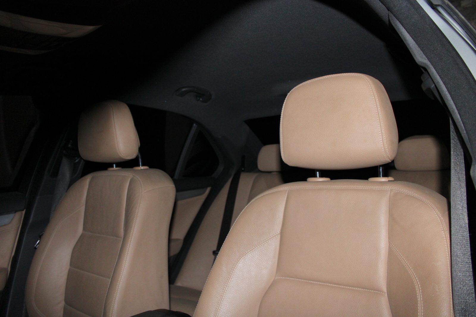 2012 Mercedes Benz C200 CGI Avantgarde 1.8L, AT, Gas, 21T photo 4