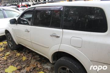 2012 Mitsubishi Montero Sport GLX-V 4x2 2.5, M/T, DSL 143T photo 4