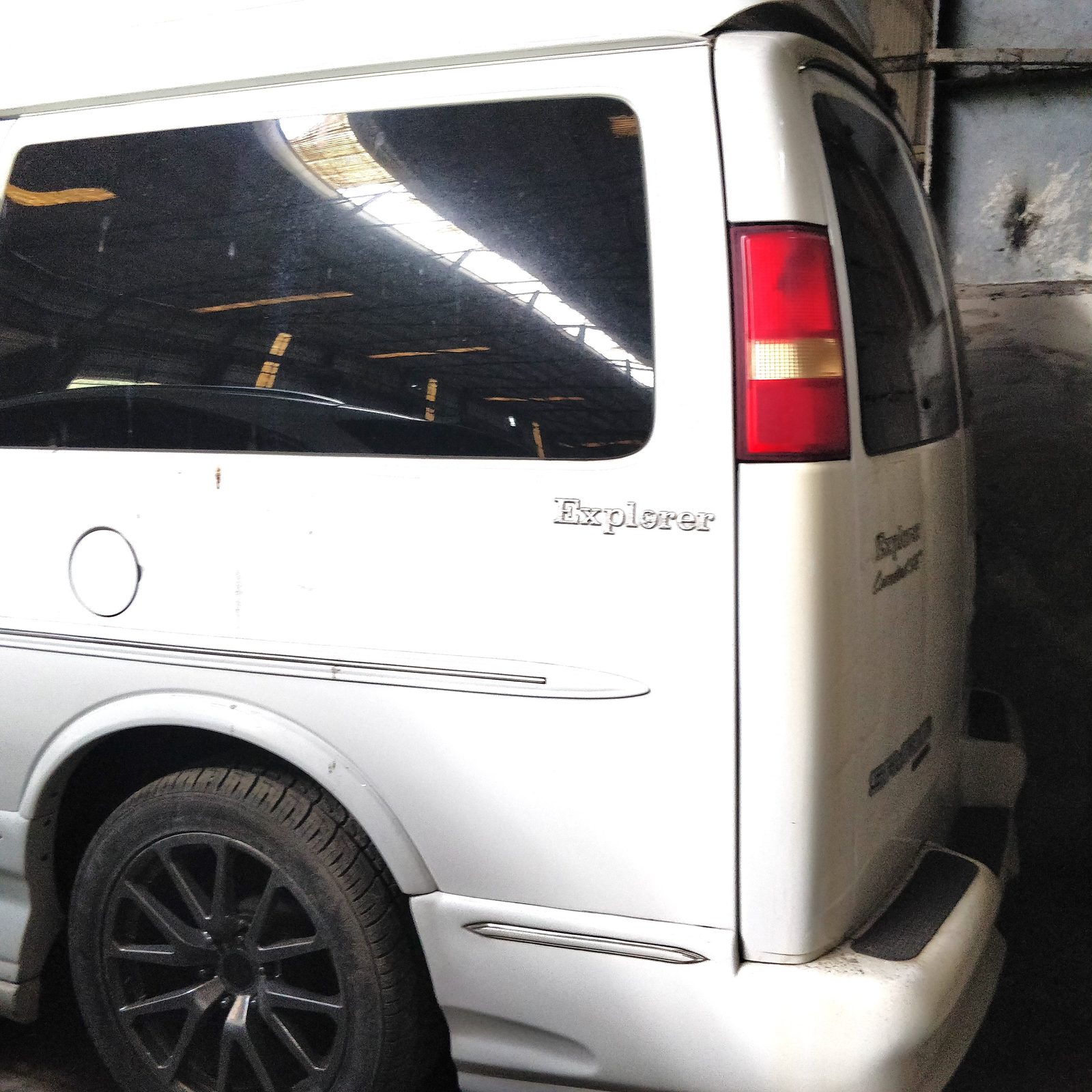 2013 GMC Savana Explorer Limited SE, A/T, GAS	74T photo 8