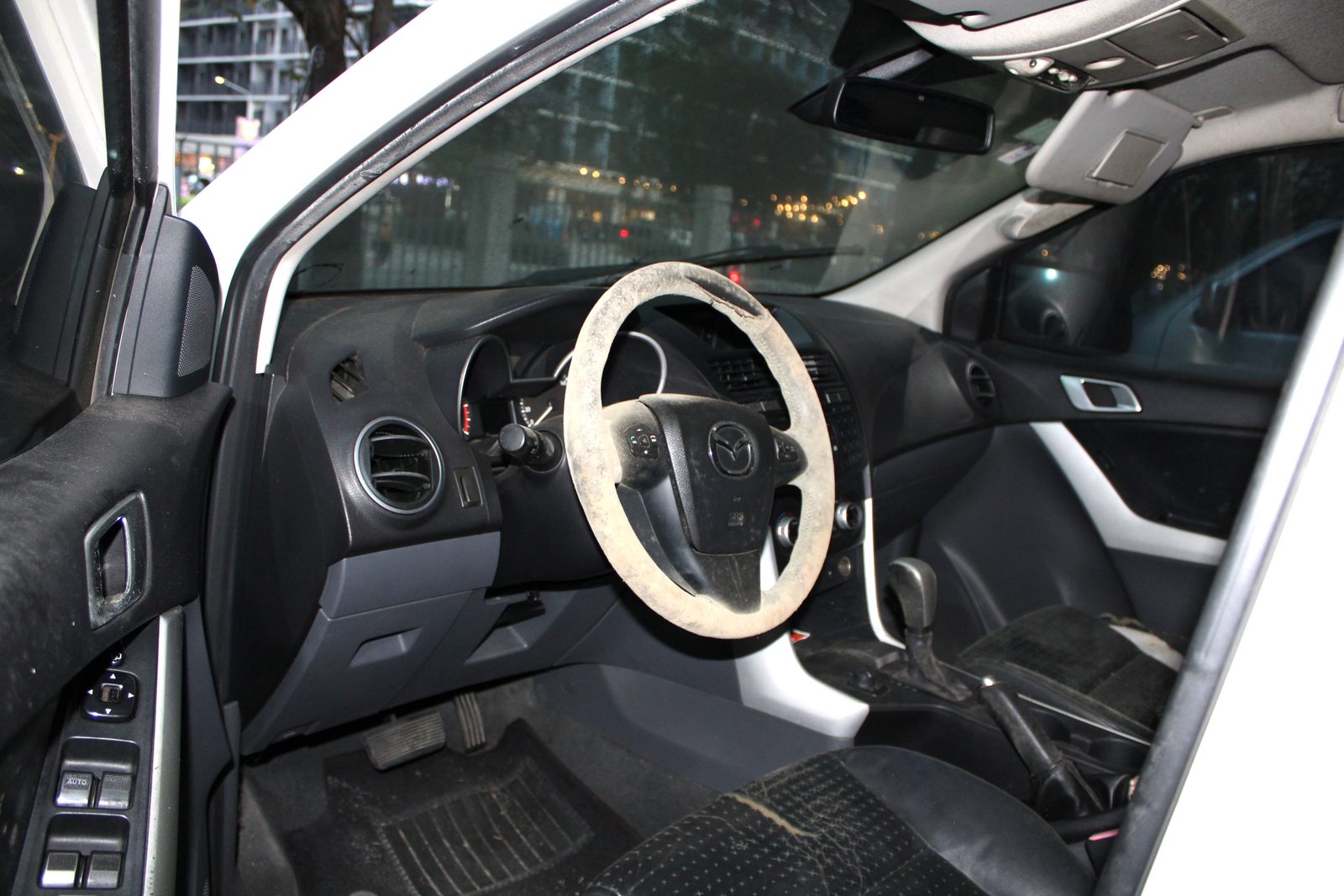 2013 Mazda BT-50 4x4 3.2, AT, DSL	171T photo 6