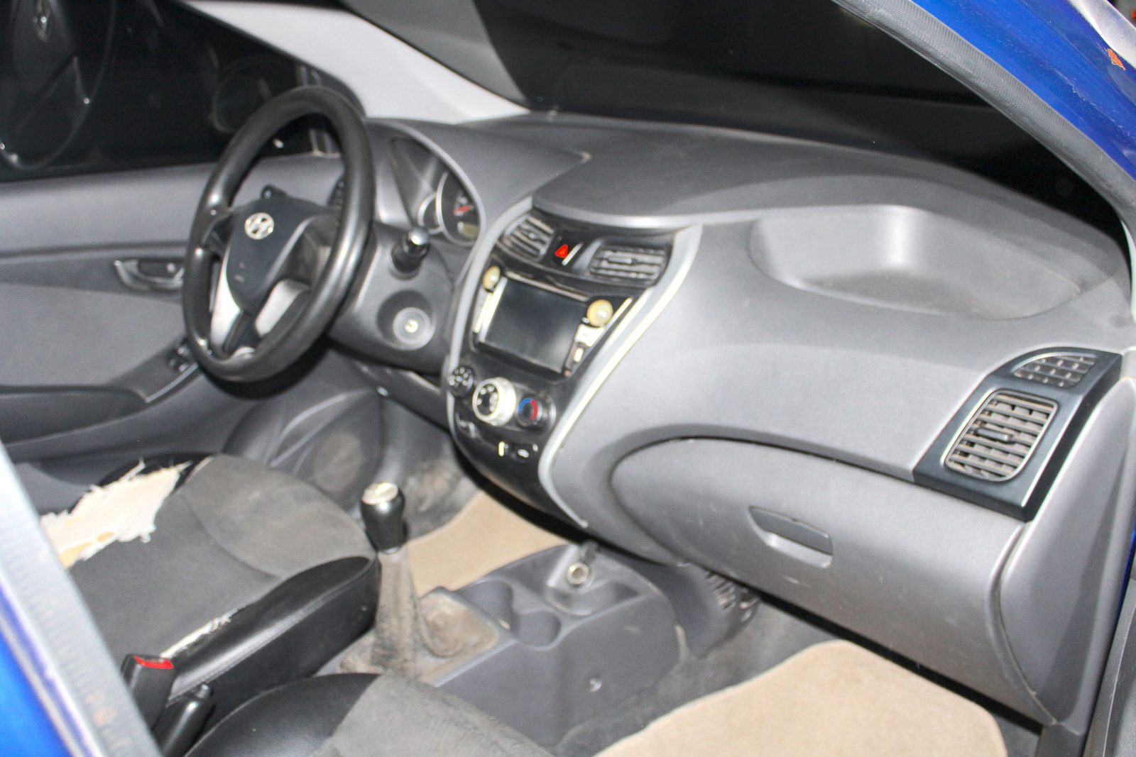 2015 HYUNDAI - EON, M/T GAS, 225T photo 9