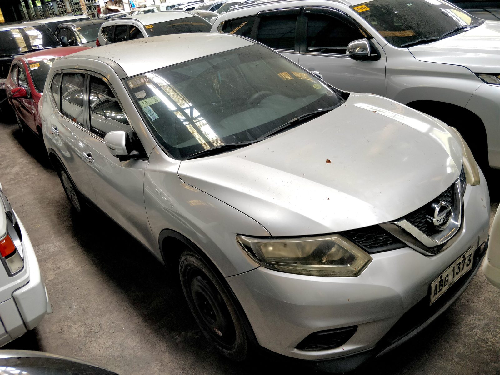 2015 Nissan X-Trail 4x2 CVT, A/T, GAS 118T photo 2