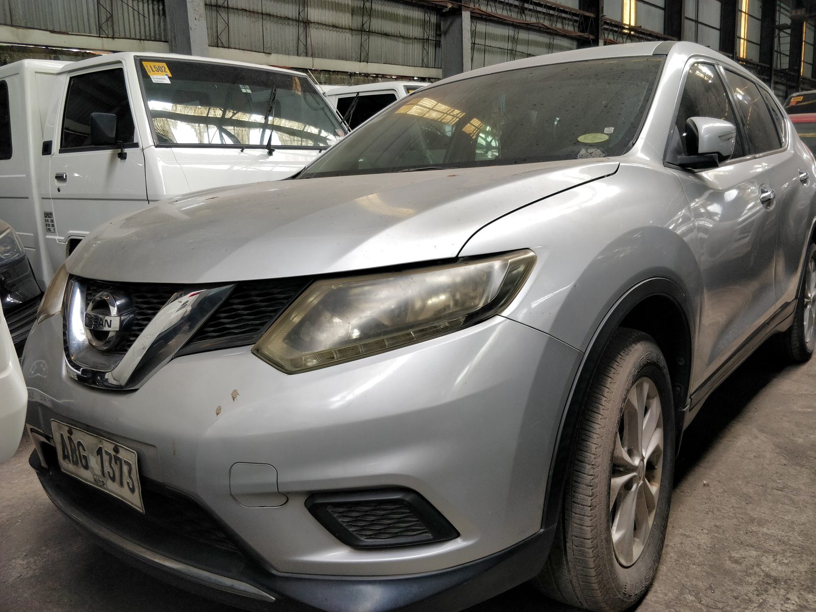 2015 Nissan X-Trail 4x2 CVT, A/T, GAS 118T photo 3