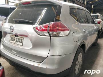 2015 Nissan X-Trail 4x2 CVT, A/T, GAS 118T photo 5