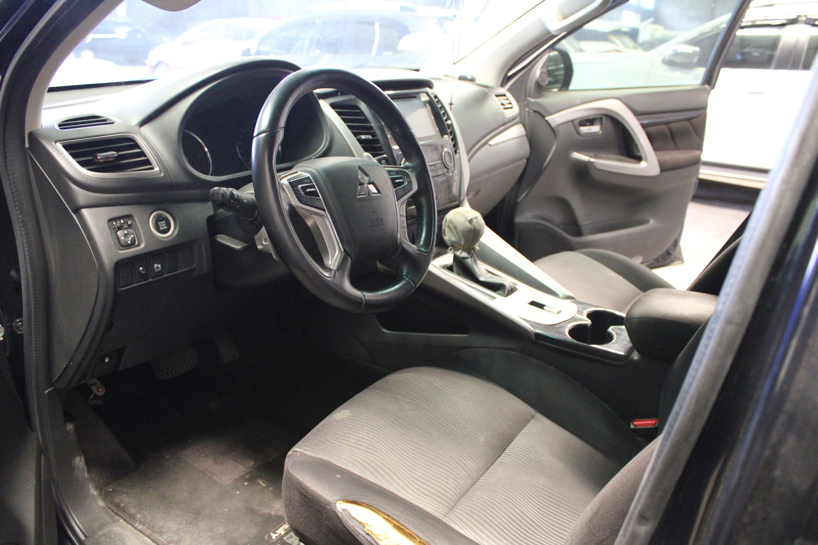 2016 Mitsubishi Montero Sport, A/T, Diesel, 90T photo 11
