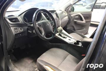 2016 Mitsubishi Montero Sport, A/T, Diesel, 90T photo 11