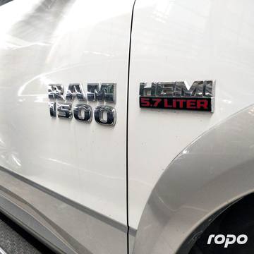 2017 Dodge Ram 1500 Laramie 5.7L V8 Hemi 4x4, AT, GAS 44T photo 3