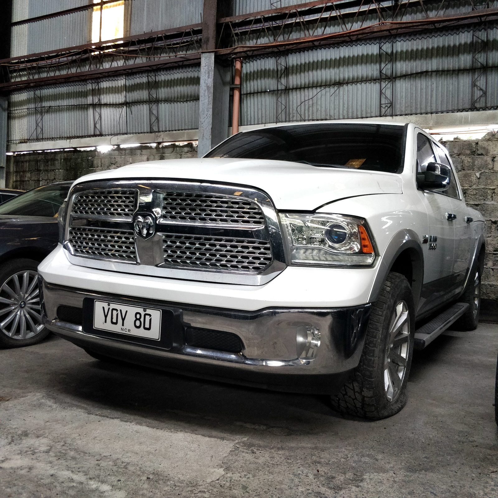 2017 Dodge Ram 1500 Laramie 5.7L V8 Hemi 4x4, AT, GAS 44T photo 8