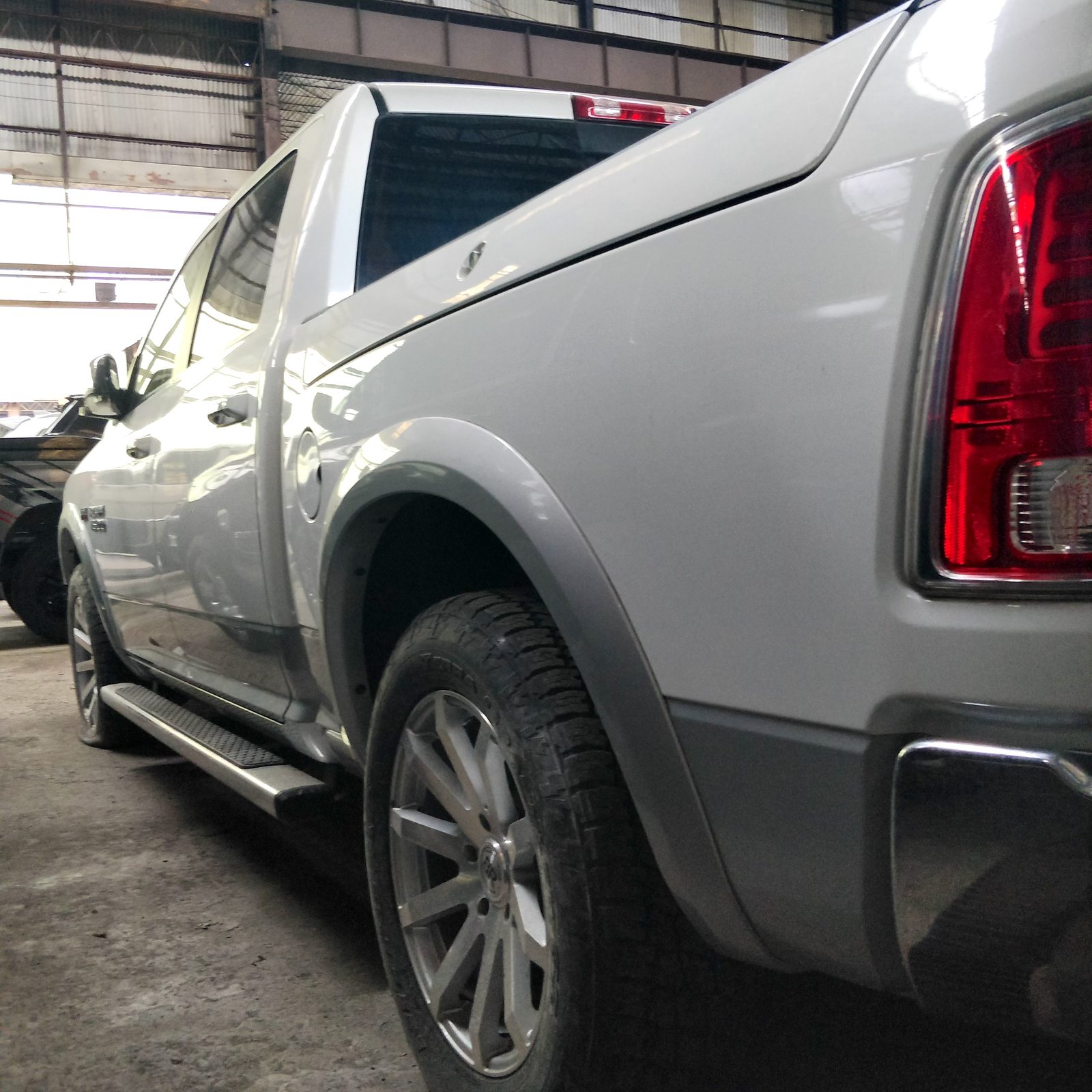2017 Dodge Ram 1500 Laramie 5.7L V8 Hemi 4x4, AT, GAS 44T photo 12