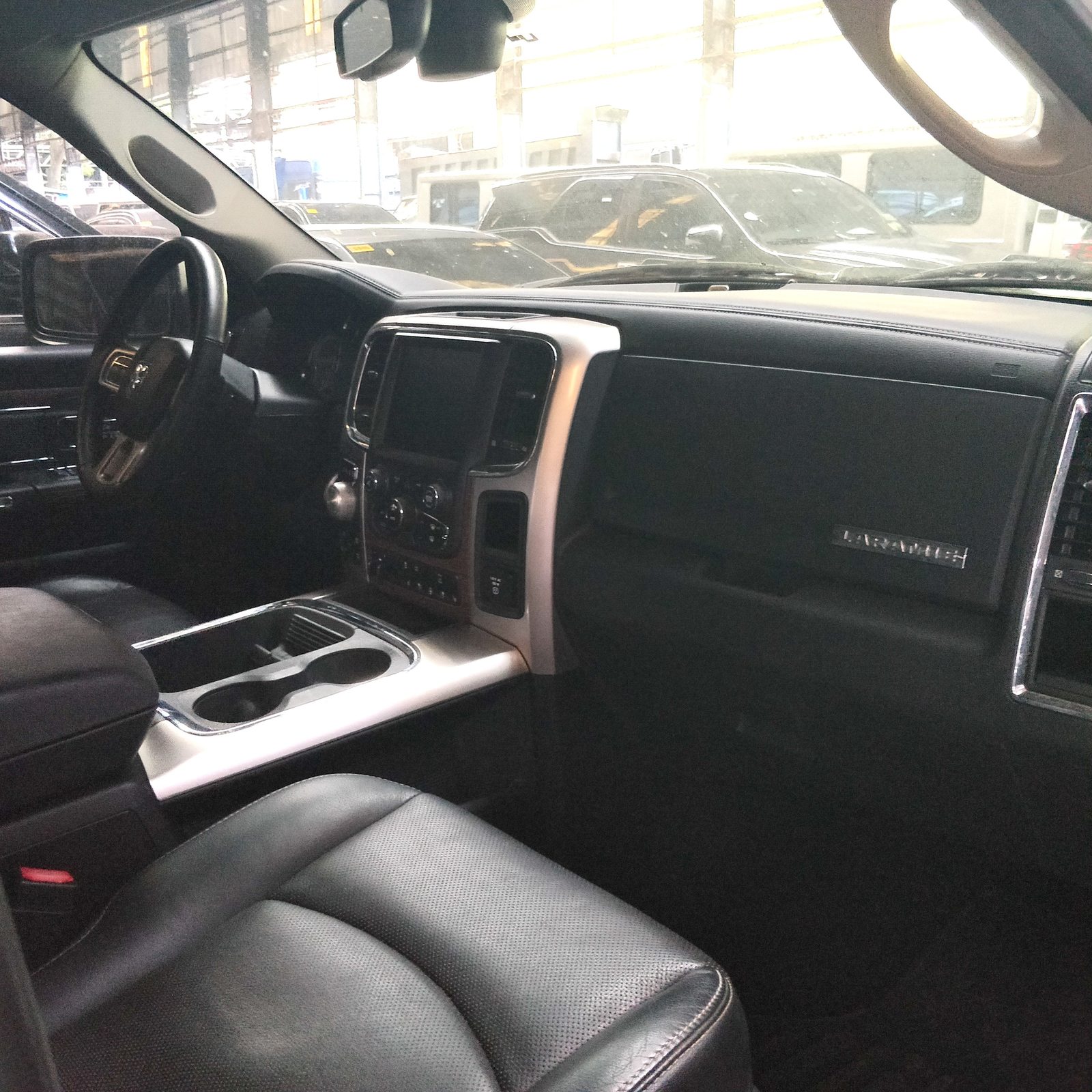 2017 Dodge Ram 1500 Laramie 5.7L V8 Hemi 4x4, AT, GAS 44T photo 15