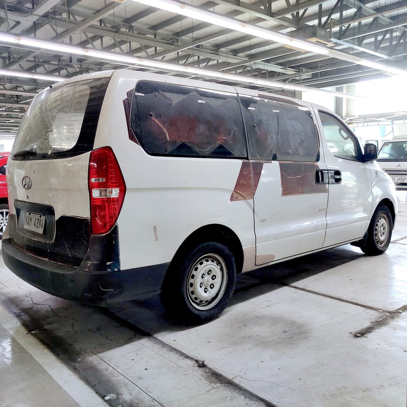 2017 Hyundai Grand Starex 2.5 GL 2 Str, M/T, DSL 156T photo 3