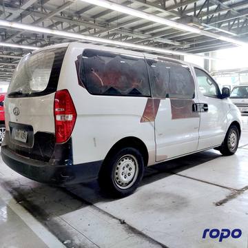 2017 Hyundai Grand Starex 2.5 GL 2 Str, M/T, DSL 156T photo 3
