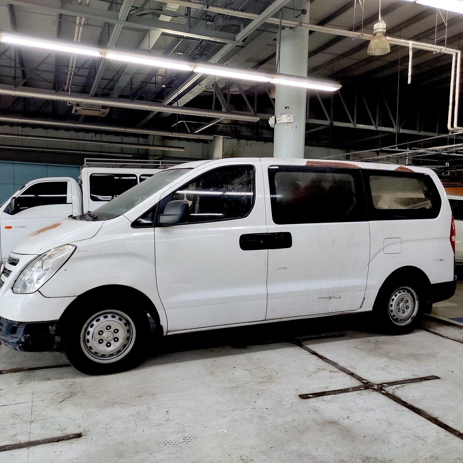 2017 Hyundai Grand Starex 2.5 GL 2 Str, M/T, DSL 156T photo 6