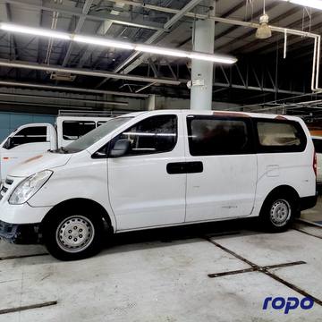 2017 Hyundai Grand Starex 2.5 GL 2 Str, M/T, DSL 156T photo 6