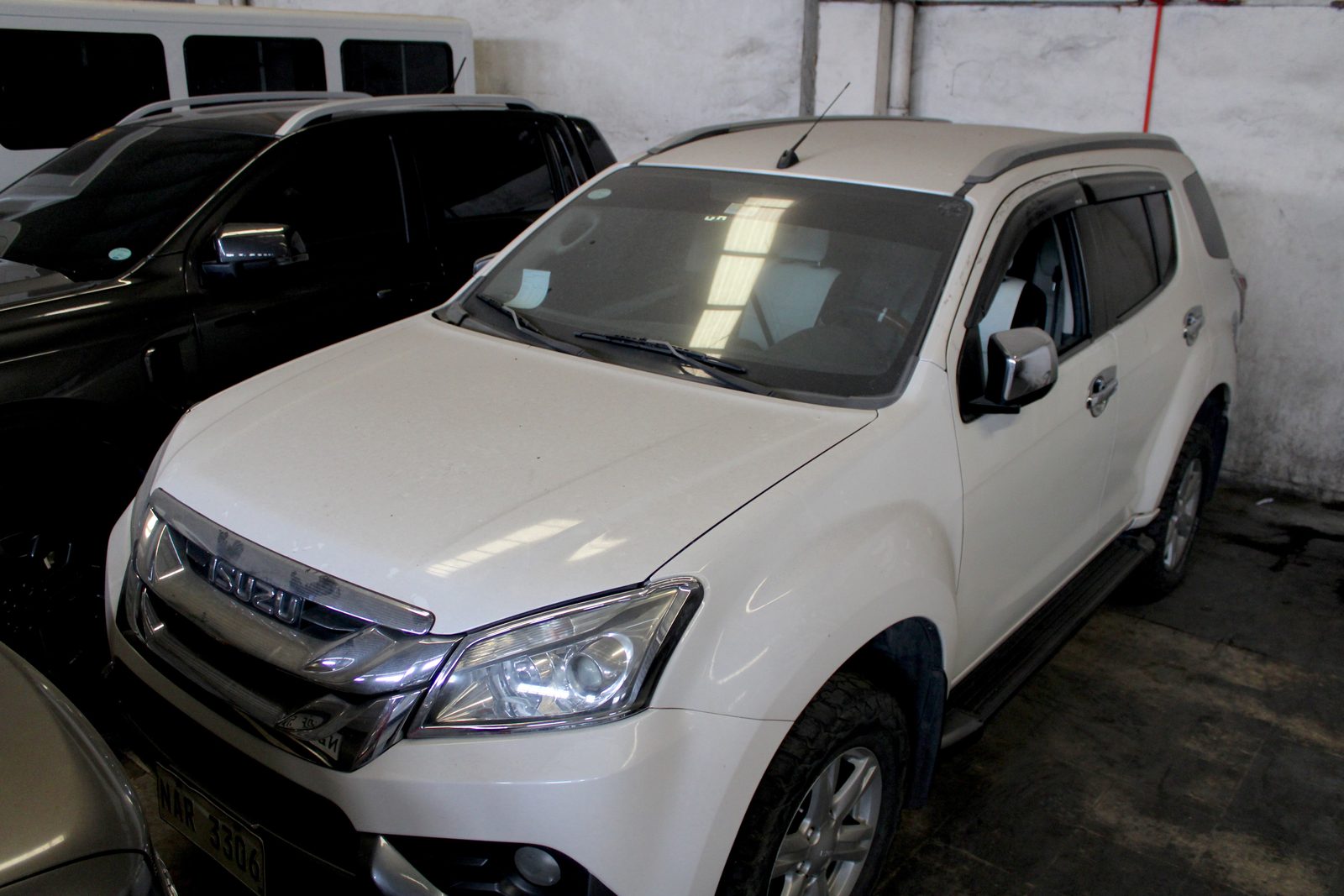2017 ISUZU - MU-X, M/T, DSL, 156T