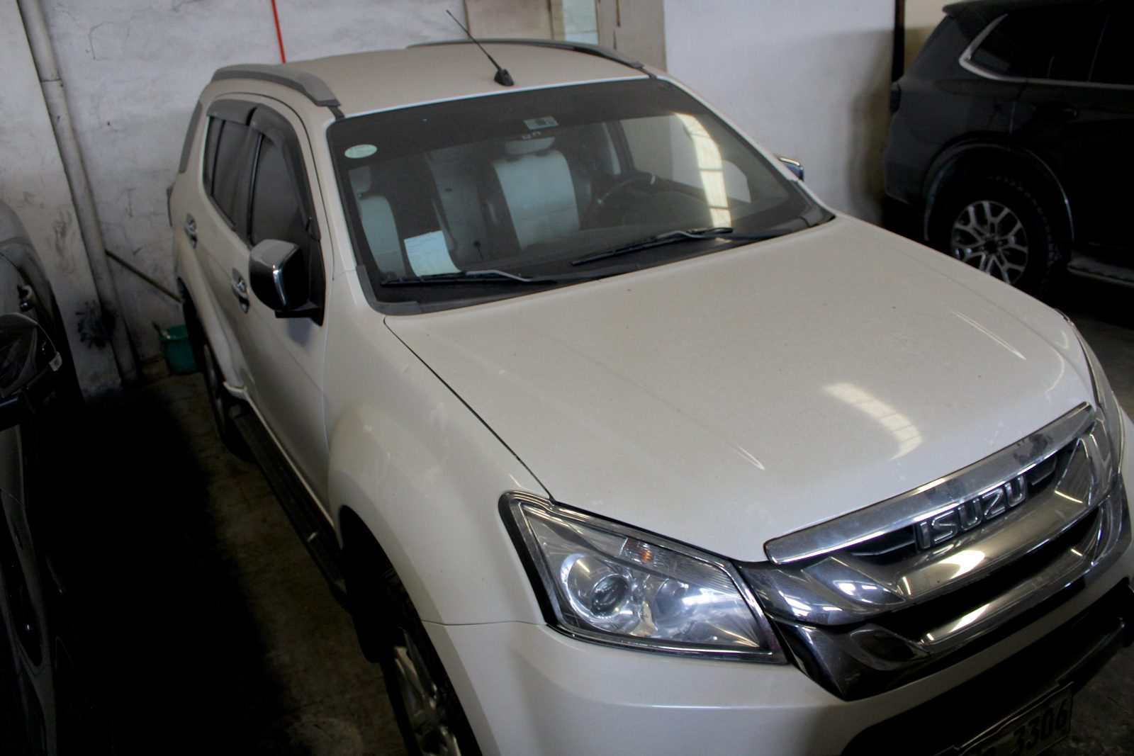 2017 ISUZU - MU-X, M/T, DSL, 156T photo 2