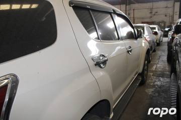 2017 ISUZU - MU-X, M/T, DSL, 156T photo 9