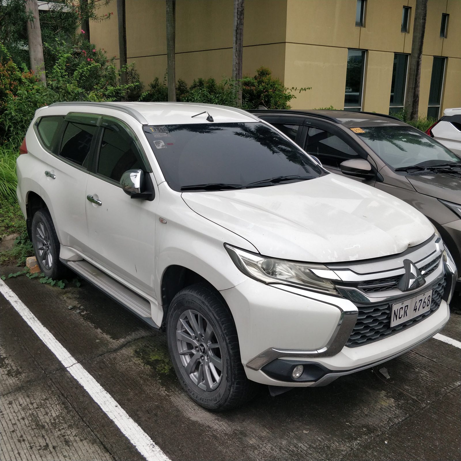 2017 Mitsubishi Montero Sport GLS 2WD 2.4 AT DSL 92T photo 2