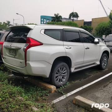 2017 Mitsubishi Montero Sport GLS 2WD 2.4 AT DSL 92T photo 6