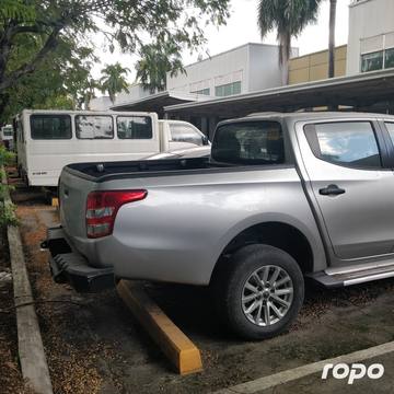 2017 Mitsubishi Strada GLS 2WD, MT, DSL 68T photo 6
