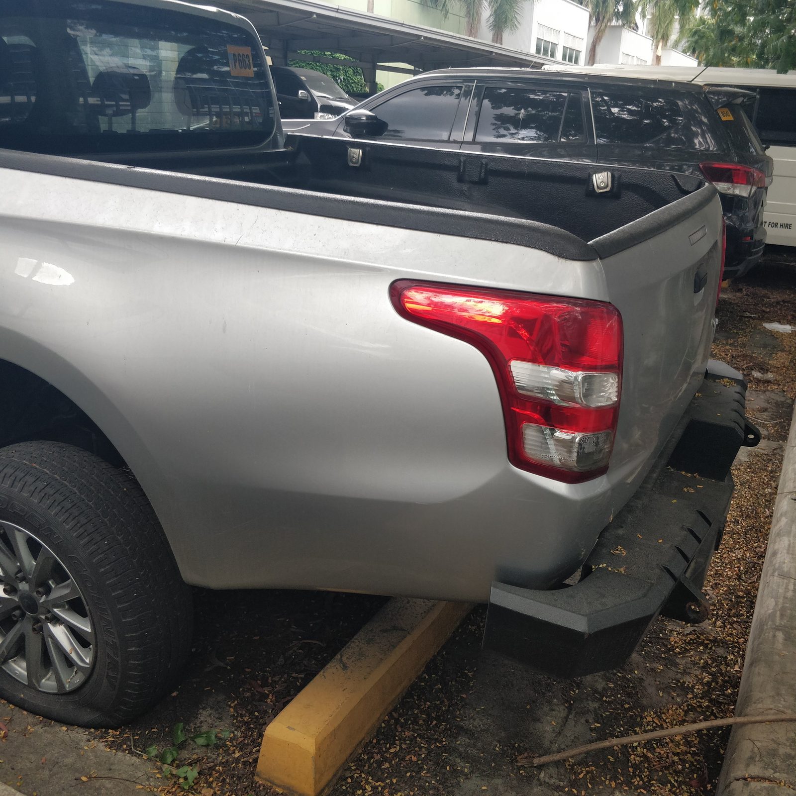 2017 Mitsubishi Strada GLS 2WD, MT, DSL 68T photo 8