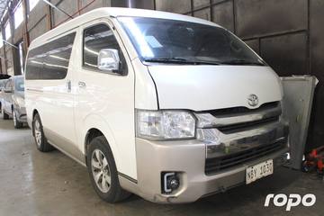 2017 Toyota Hi-Ace GL Grandia, M/T, Diesel, 301k photo 1