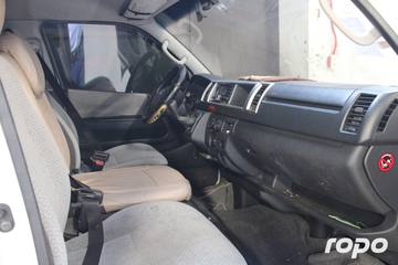 2017 Toyota Hi-Ace GL Grandia, M/T, Diesel, 301k photo 3