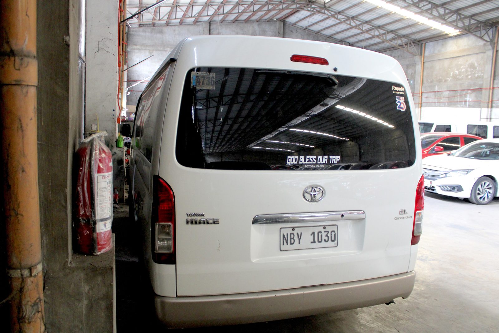 2017 Toyota Hi-Ace GL Grandia, M/T, Diesel, 301k photo 7