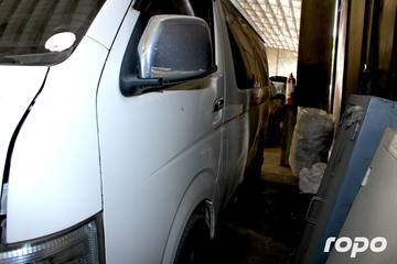 2017 Toyota Hi-Ace GL Grandia, M/T, Diesel, 301k photo 8