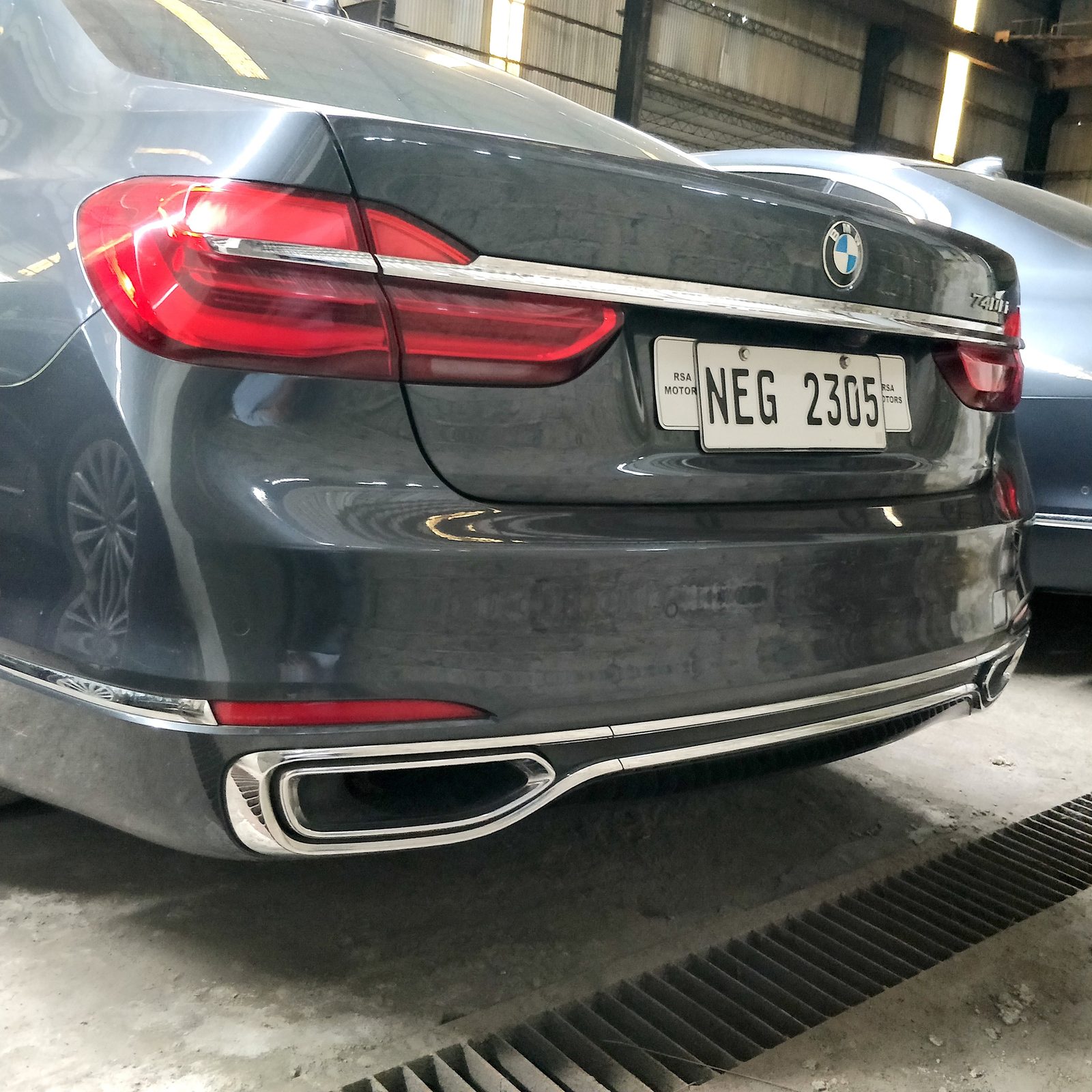 2018 BMW 740Li Limousine 3.0L, AT, Gas 44T photo 9