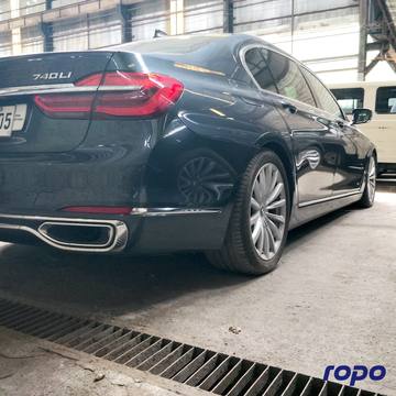2018 BMW 740Li Limousine 3.0L, AT, Gas 44T photo 11