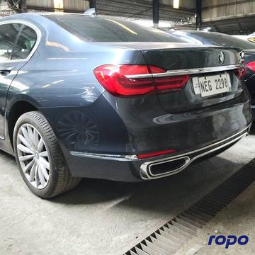 2018 BMW 740Li Limousine 3.0L, AT, Gas 44T photo 7