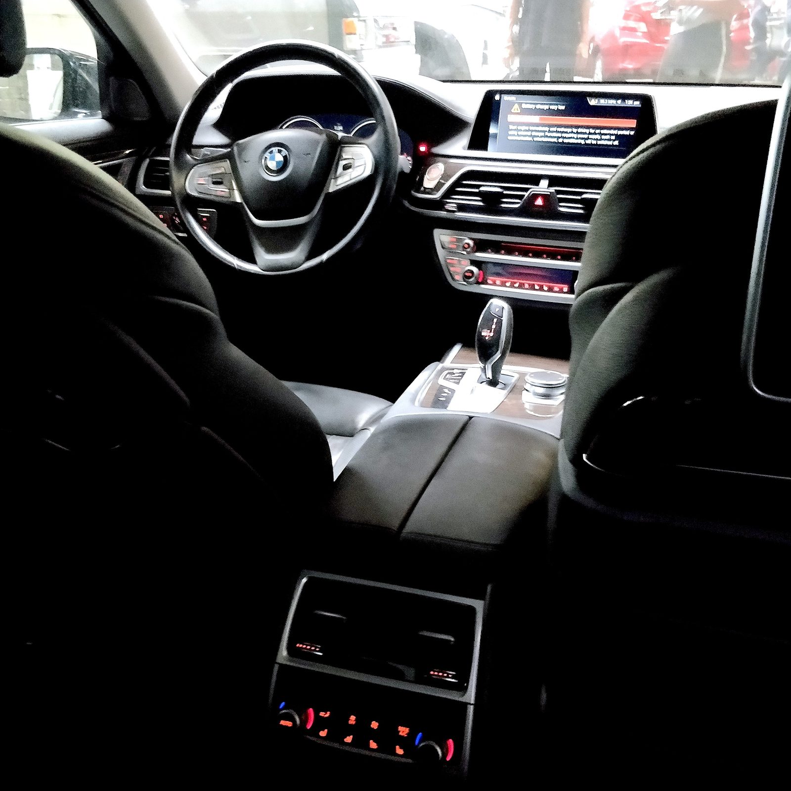 2018 BMW 740Li Limousine 3.0L, AT, Gas 47T photo 11