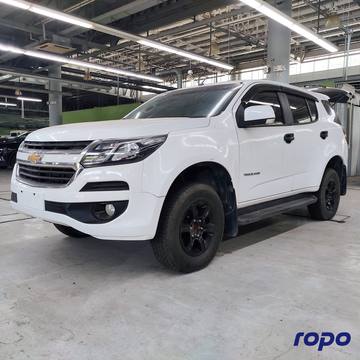 2018 Chevrolet Trailblazer LTX 4x2 2.8L, A/T, DSL photo 3