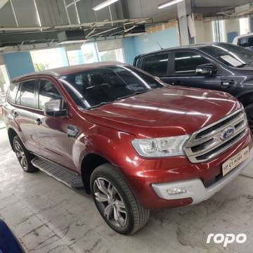 2018 Ford Everest Titanium + 4x4 3.2L, AT, DSL 58Tkms photo 2