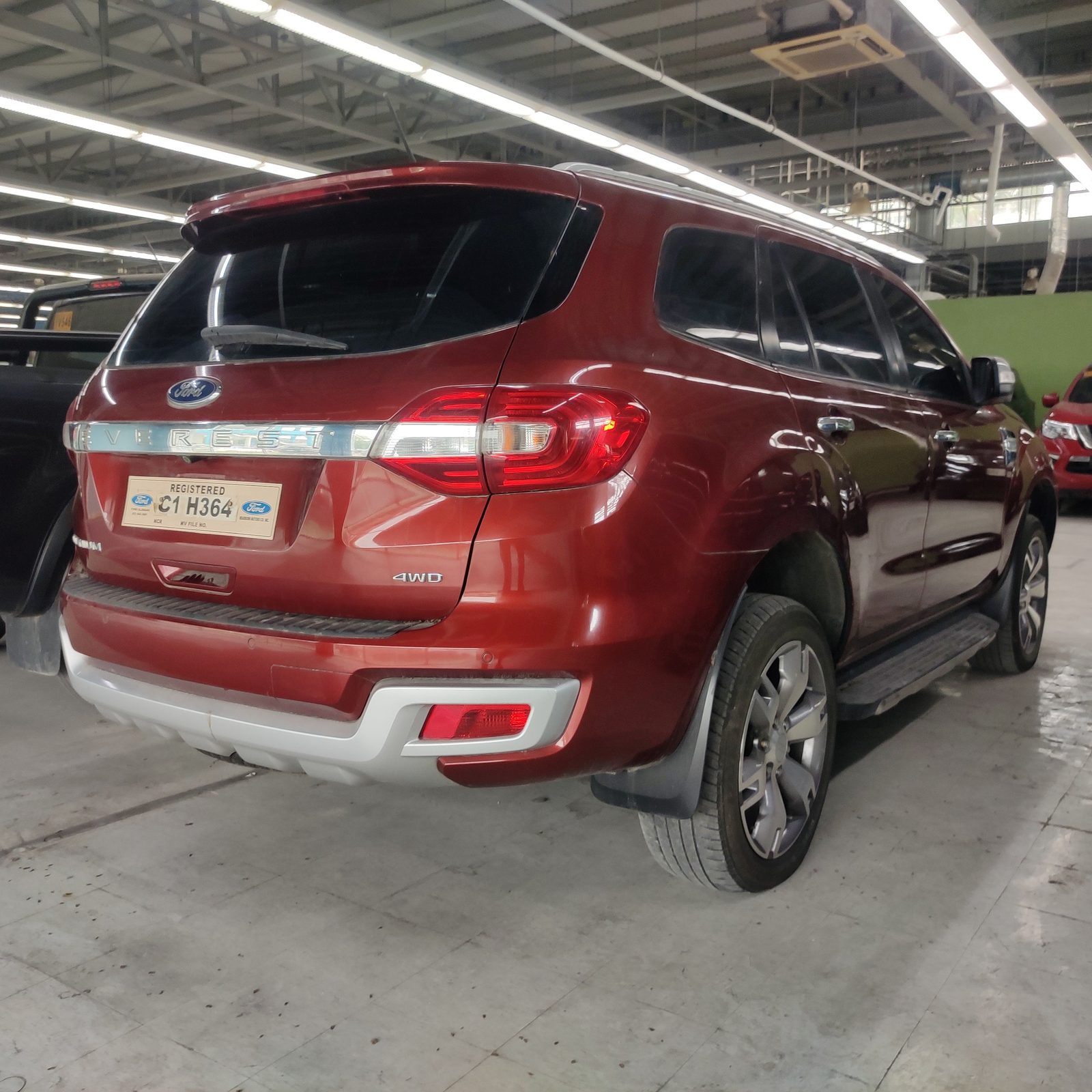 2018 Ford Everest Titanium + 4x4 3.2L, AT, DSL 58Tkms photo 4