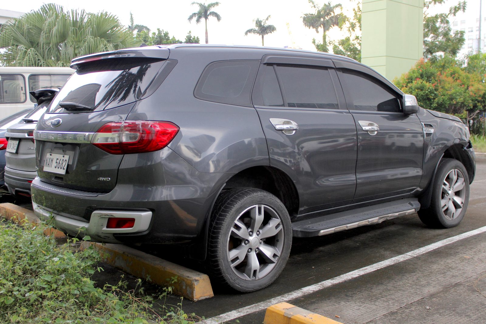 2018 Ford Everest Titanium Plus 4x4 3.2, A/T, DSL 90T photo 4