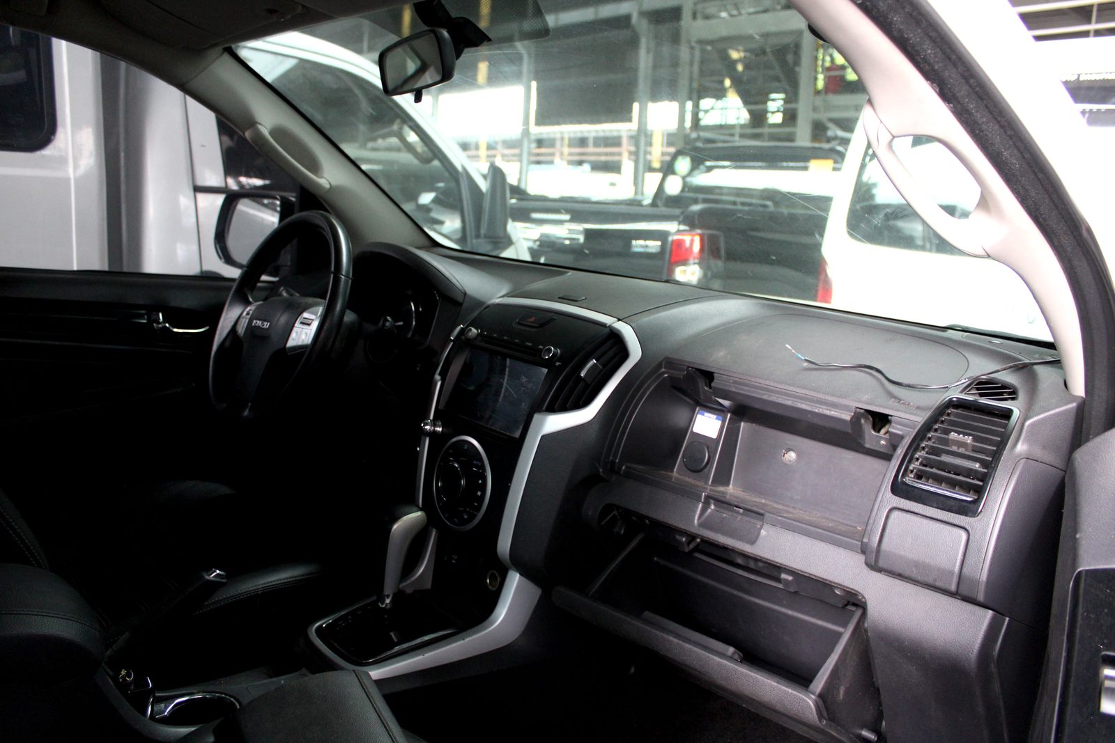 2018 Isuzu MU-X LS-A 4x2 3.0, AT, DSL 146T photo 8
