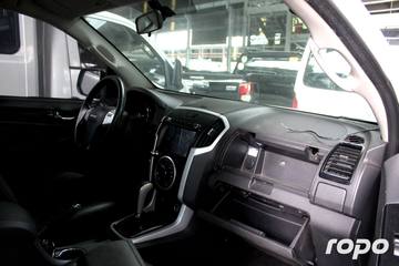 2018 Isuzu MU-X LS-A 4x2 3.0, AT, DSL 146T photo 8