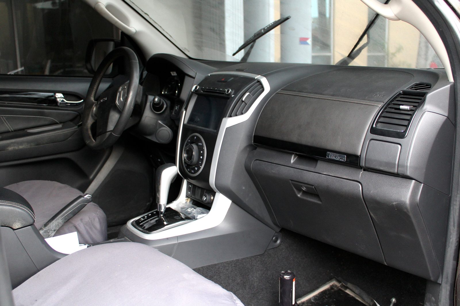2018 Isuzu MU-X LS-A Bluepower 4x2, AT, DSL 8T photo 7