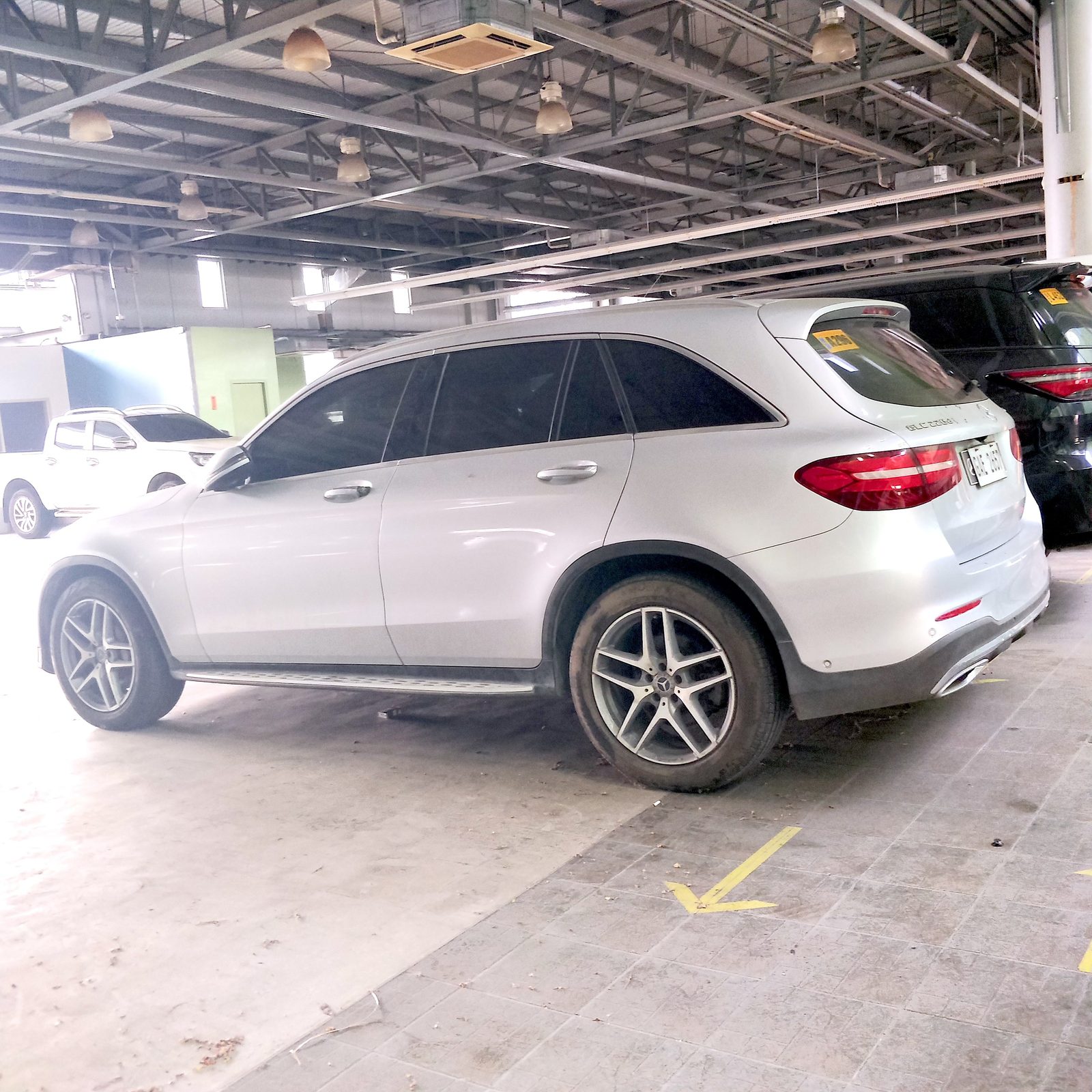 2018 Mercedes Benz GLC 220d 2.2L AMG Line, AT, DSL 31T photo 5