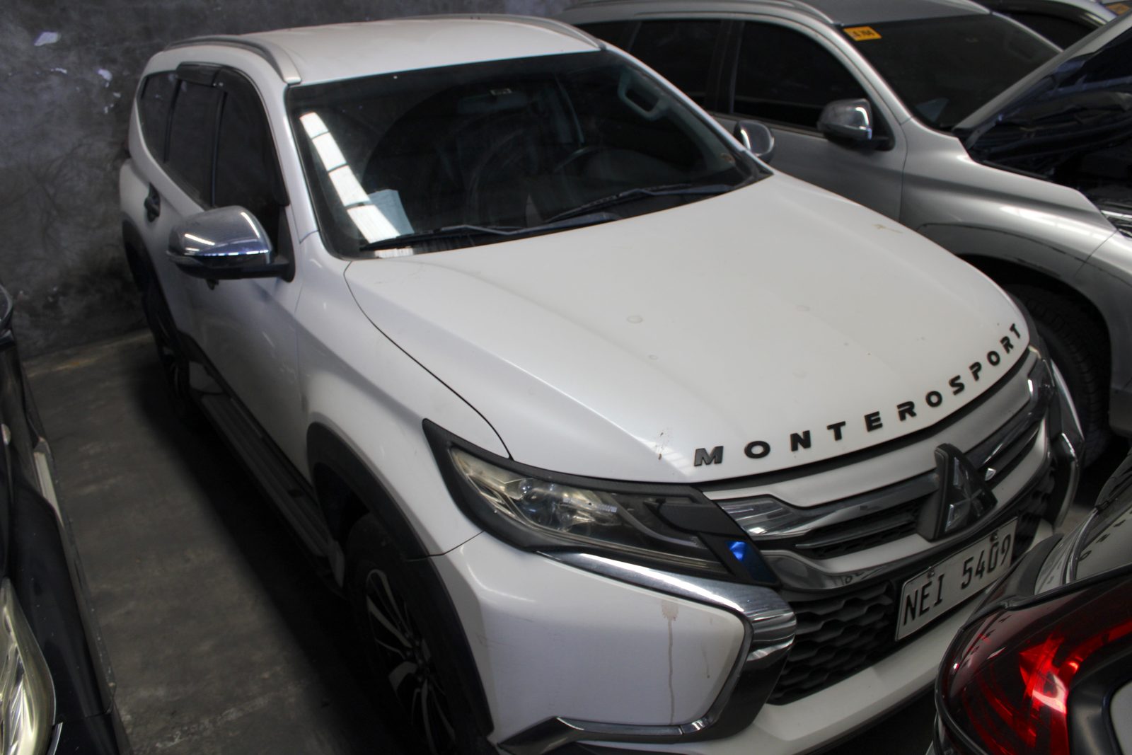 2018 Mitsubishi Montero Sport, AT, Diesel, 133T photo 2