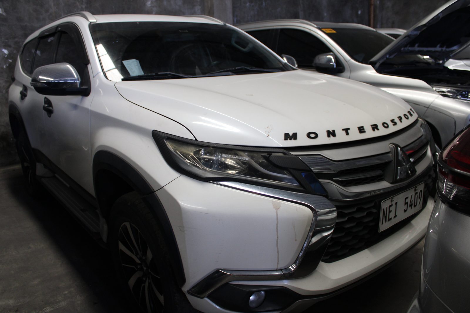 2018 Mitsubishi Montero Sport, AT, Diesel, 133T photo 3