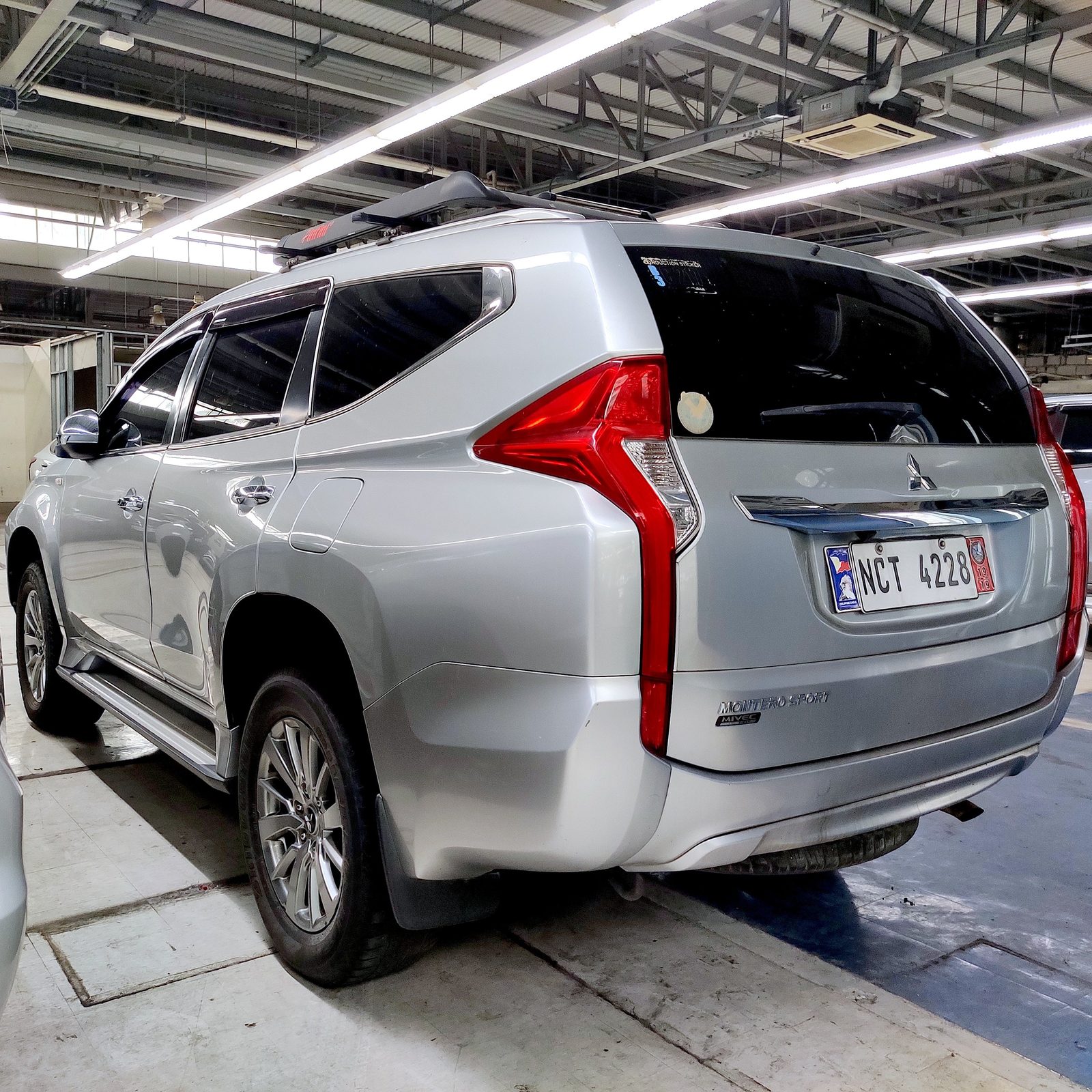 2018 Mitsubishi Montero Sport GLX 4x2 2.4D, M/T, DSL - Upgraded 185T photo 5