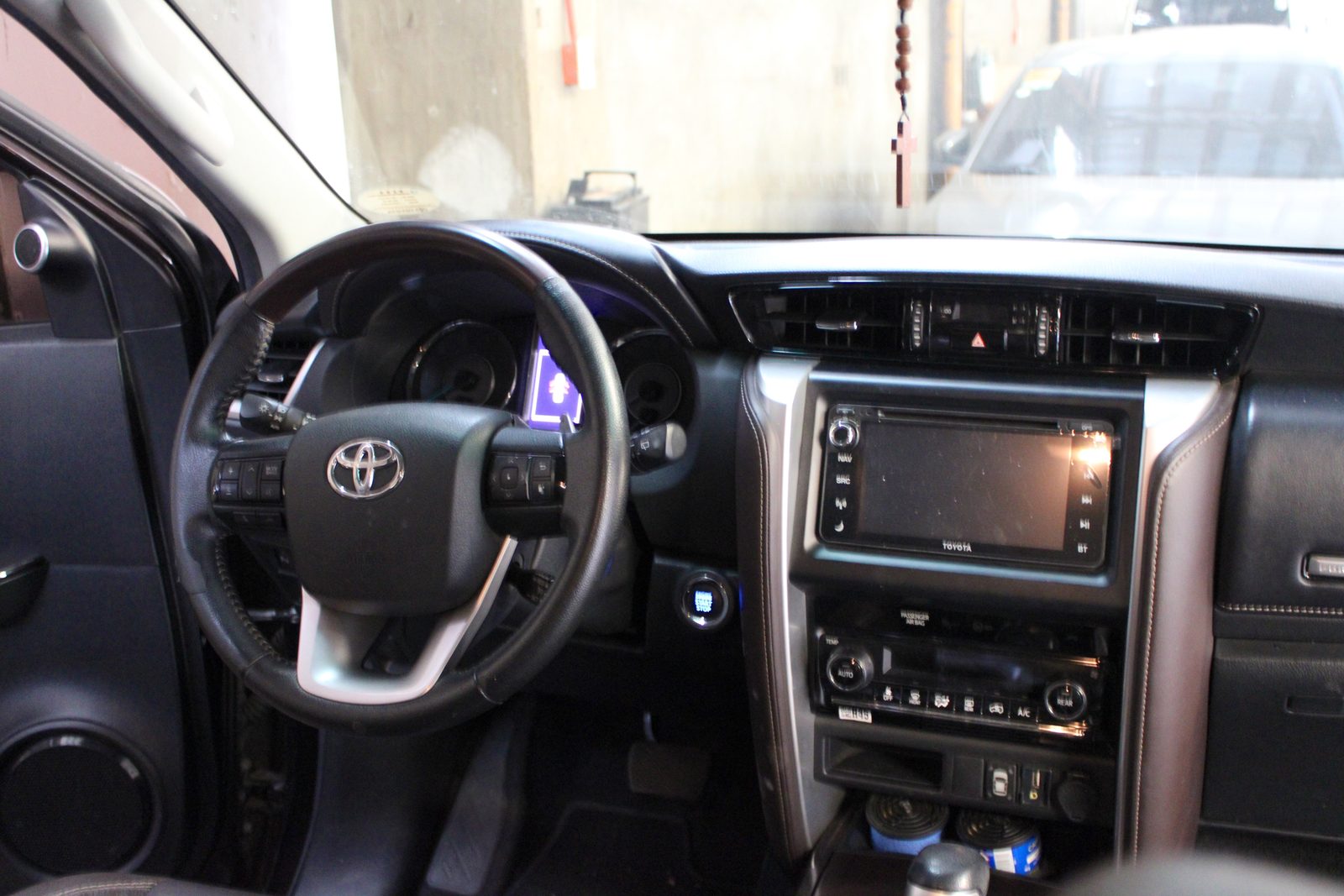 2018 Toyota Fortuner V, AT, Diesel, 55T photo 9