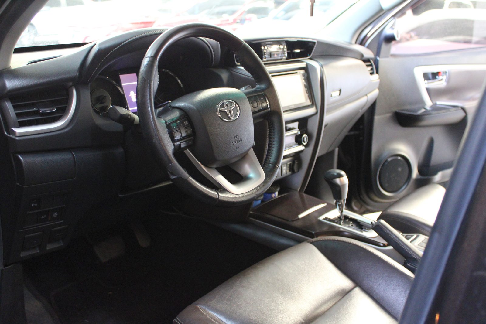 2018 Toyota Fortuner V, AT, Diesel, 55T photo 11