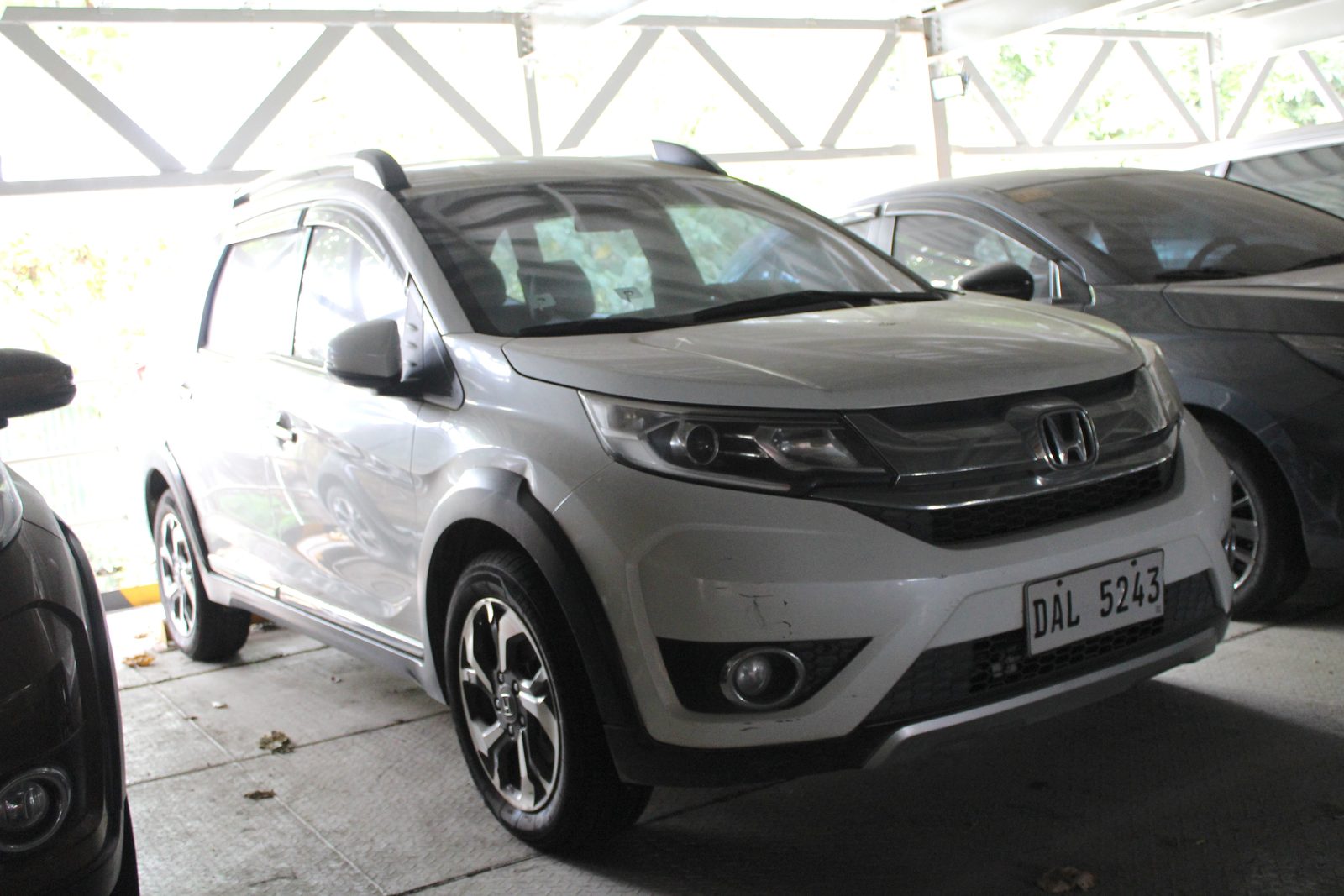 2019 Honda BR-V 1.5 V NAVI CVT, A/T, GAS 102T photo 2