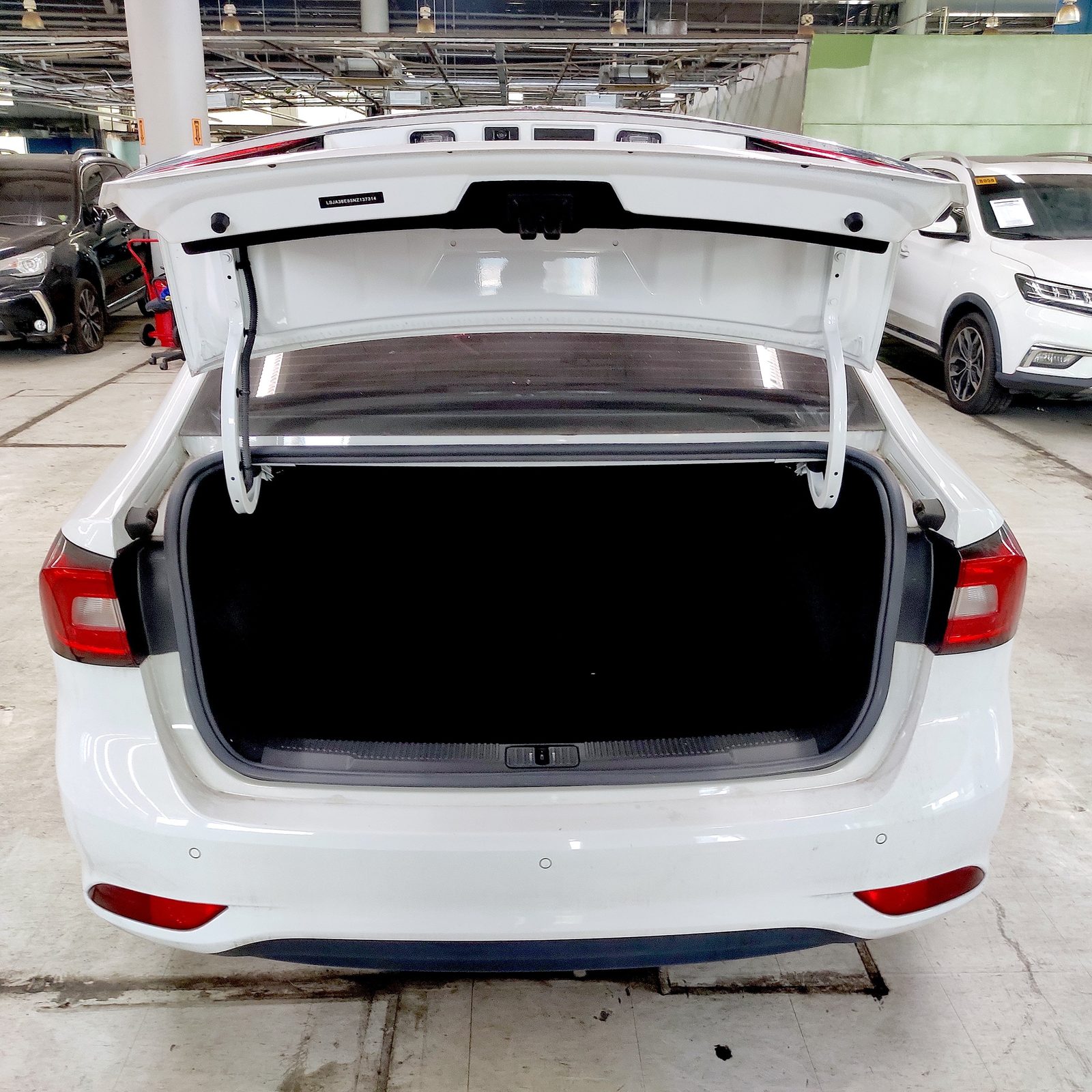 2019 MG RX5 Style 1.5, A/T, GAS photo 11