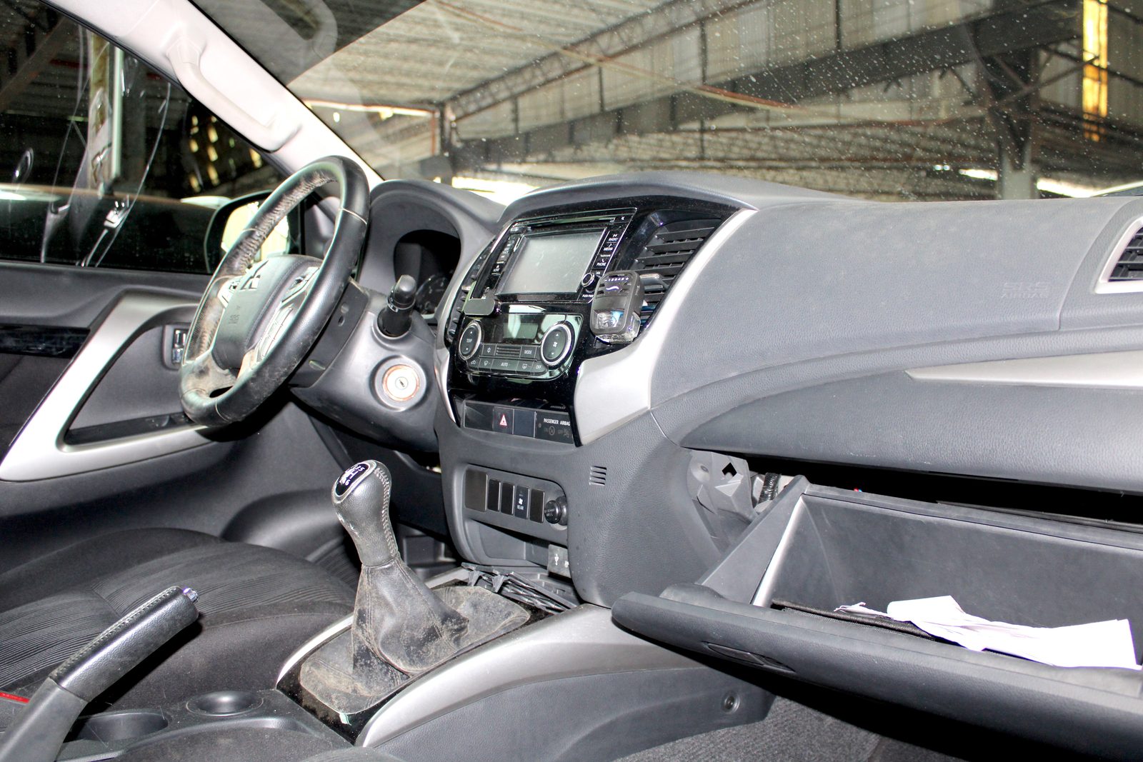 2019 Mitsubishi Montero Sport GLX 2.4D 2WD, MT, DSL, 13T photo 11