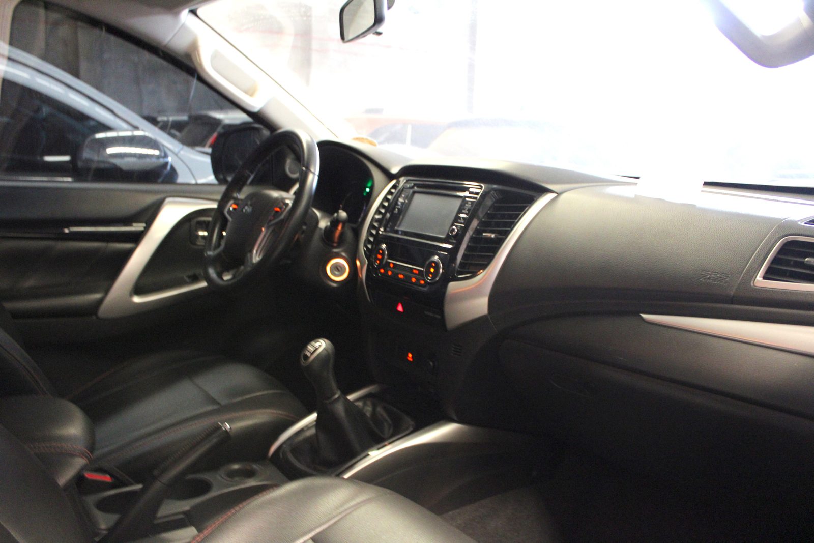2019 MITSUBISHI - MONTERO SPORT, M/T DIESEL, 66T photo 9